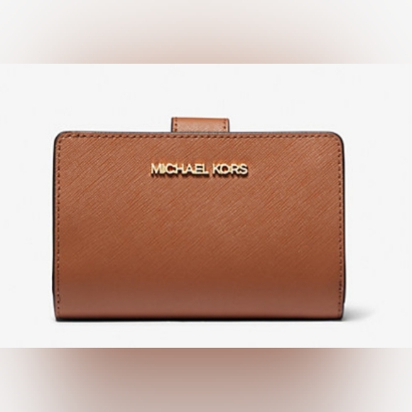 Michael Kors Medium Crossgrain Leather Wallet - Picture 1 of 16
